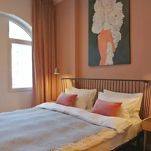 Old Town Dreamloft Тбилиси